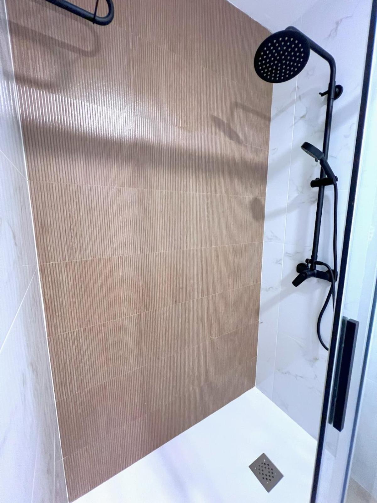 Evans Realty Bn Moderno & Lujoso Estudio Appartement *