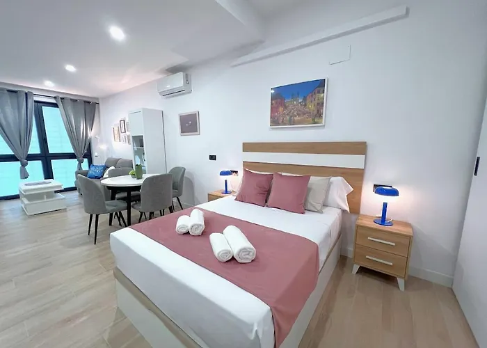 Evans Realty Bn Moderno & Lujoso Estudio